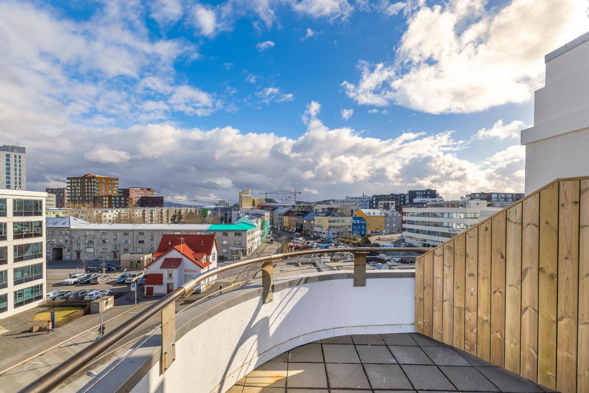 Hlemmur Suites Reykjavík Exteriör bild